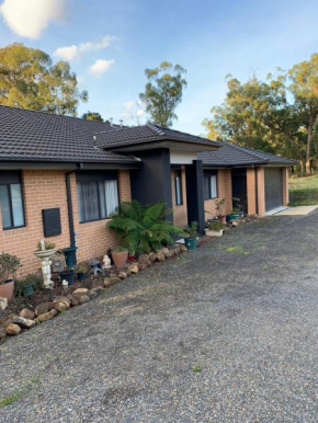 Mijen's Manor, Healesville